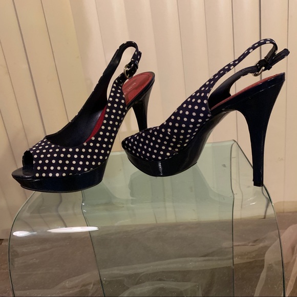 Nine West polka dot sling backs - Picture 3 of 6